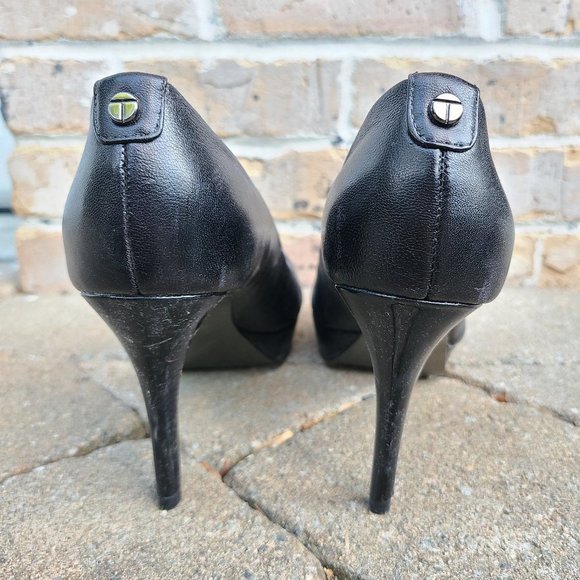 Tahari SOPHIA Black Leather Platform Pump Heels - Picture 5 of 7